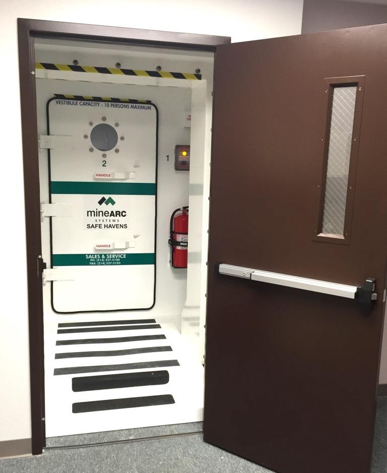 chemsafe-safe-haven-invista-vestibule-door